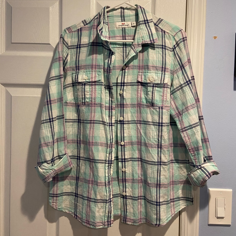 Vineyard Vines linen button down